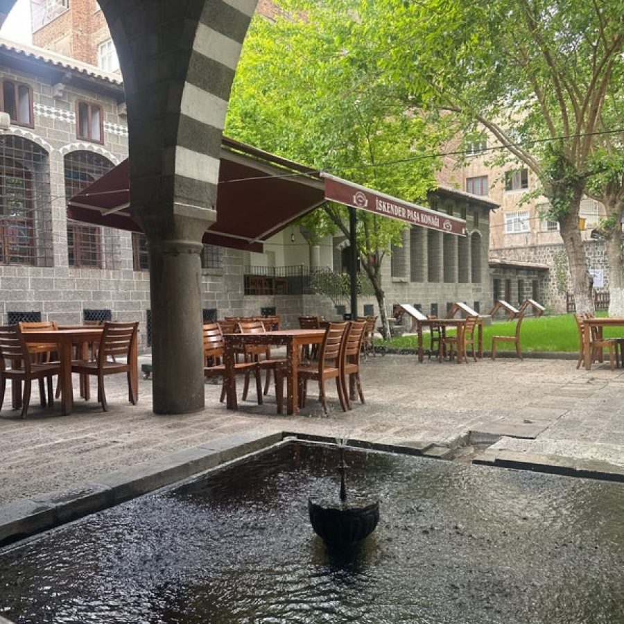 İskender Paşa Konağı