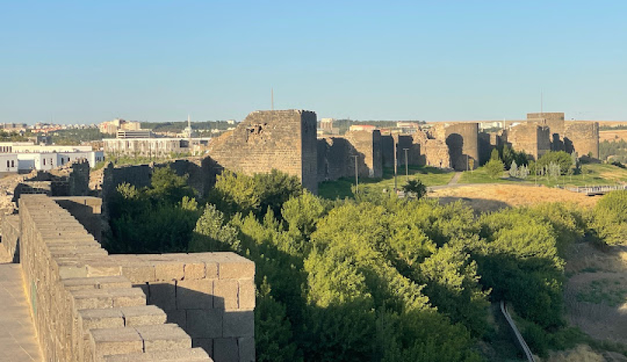 Diyarbakır Tarihi Surları
